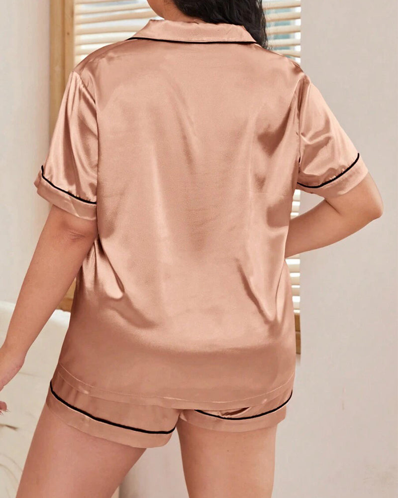 Plus Size Strawberry Print Cotton Pajama Set with Shorts-Pajama Set-Bellascena-bellascena
