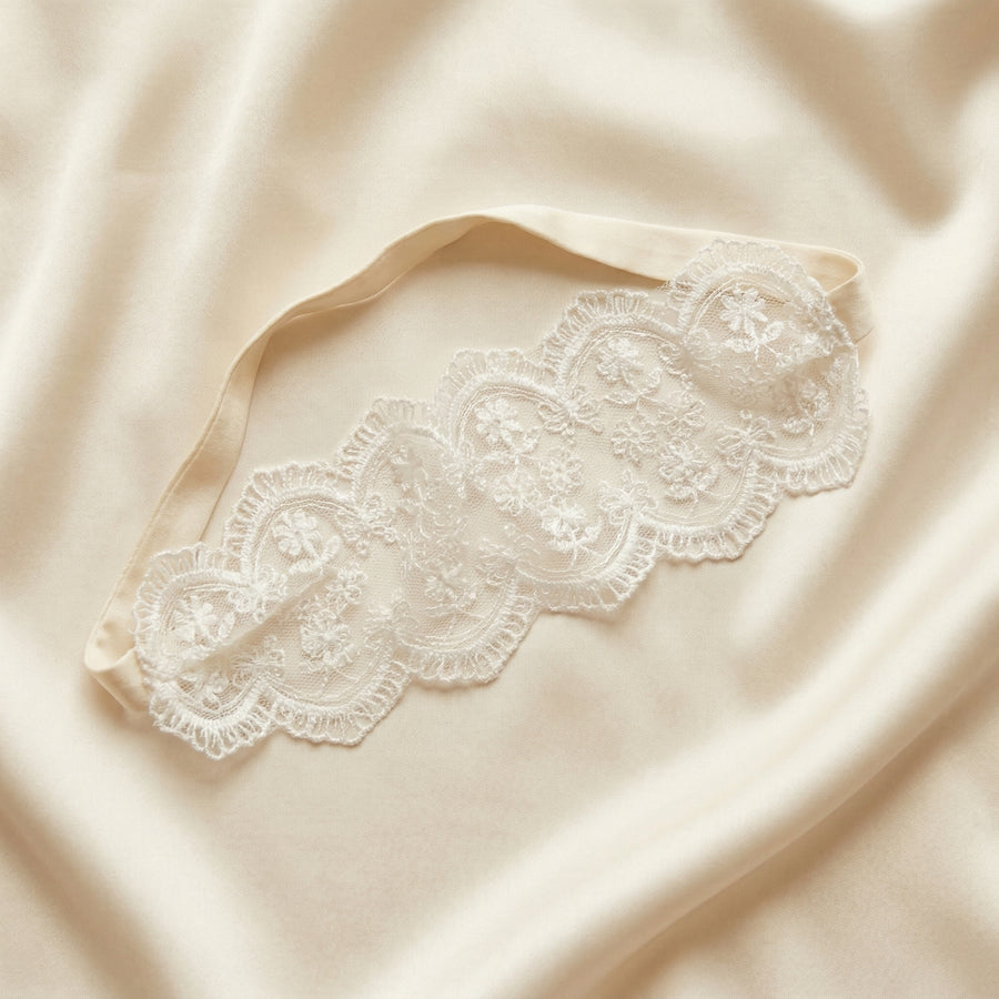 White Lace Eye Mask with Scalloped Edges-Eye Mask-Bellascena-bellascena