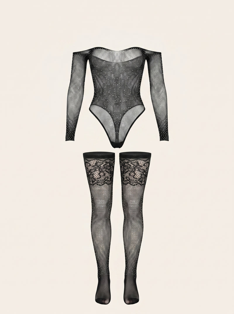 Zwarte bodysuit van visnetstof met strassaccenten