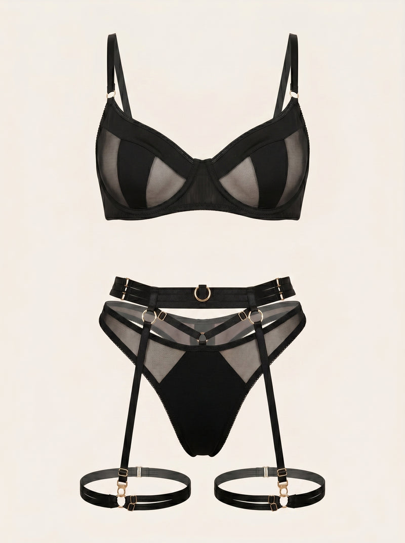 Set di lingerie in rete nera con aperture a strisce