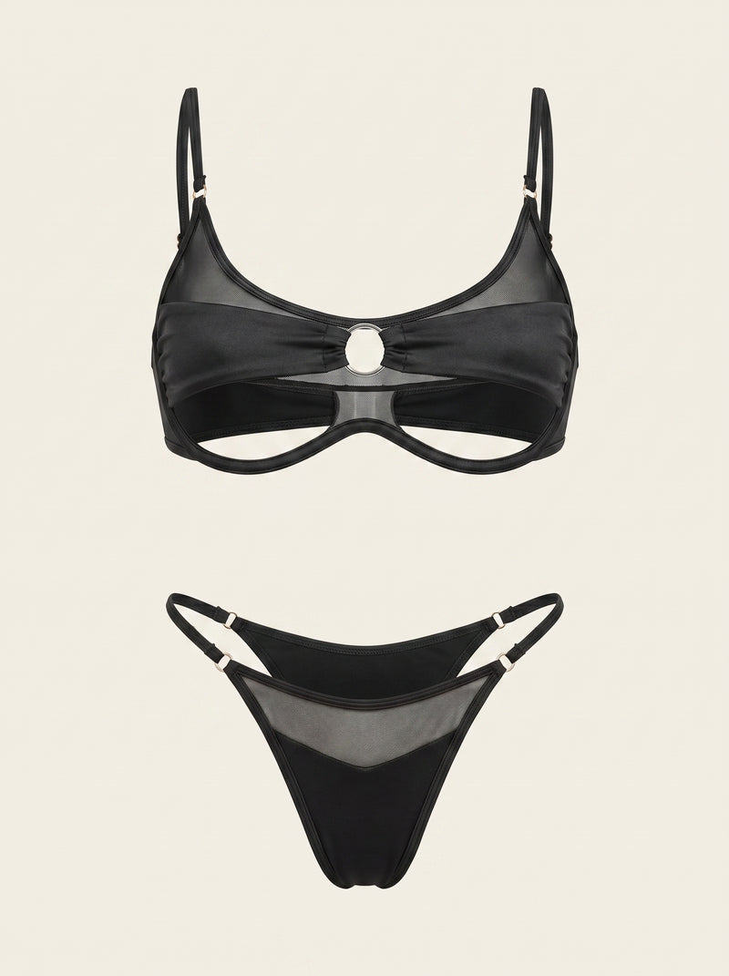 Ensemble de maillots de bain en résille noire avec détails d’anneaux