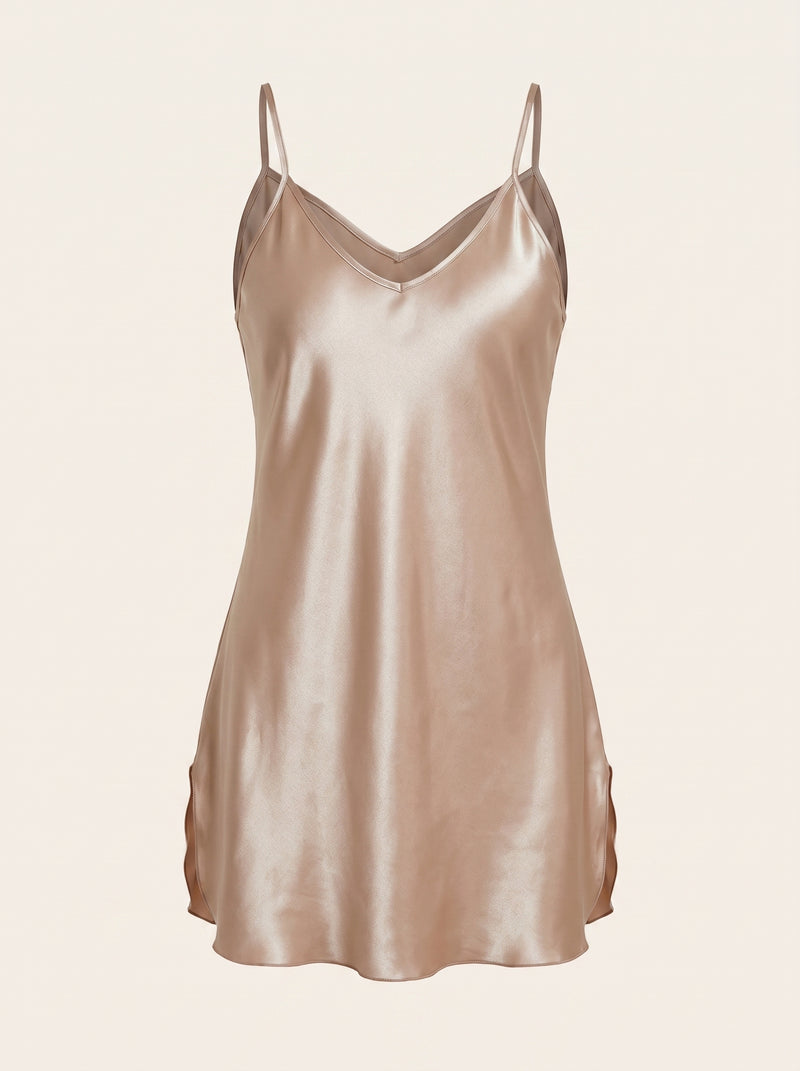 Nuisette couleur champagne en satin à bretelles