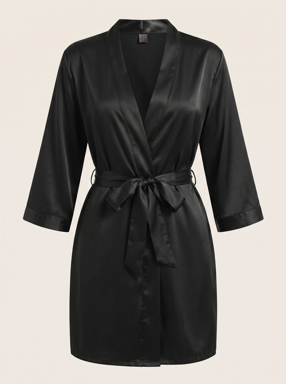 Robe kimono élégante noire en satin avec lien à nouer à la taille