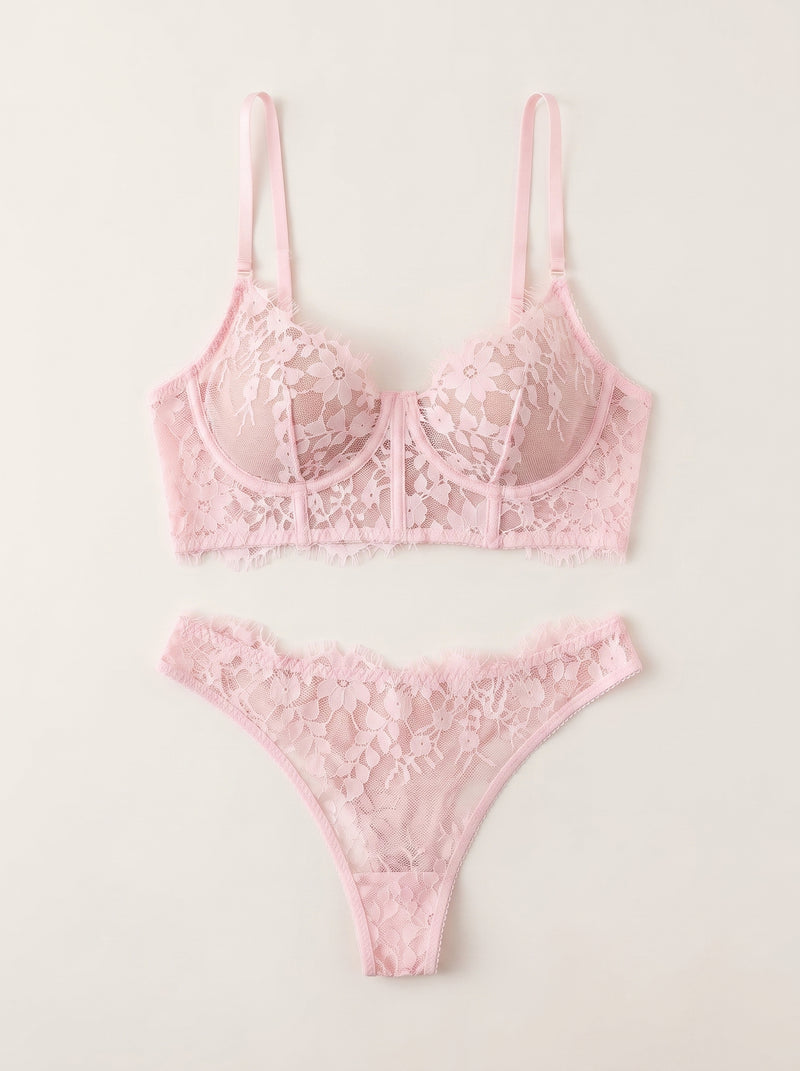 Set di lingerie in pizzo rosa floreale impreziosito con ricami floreali