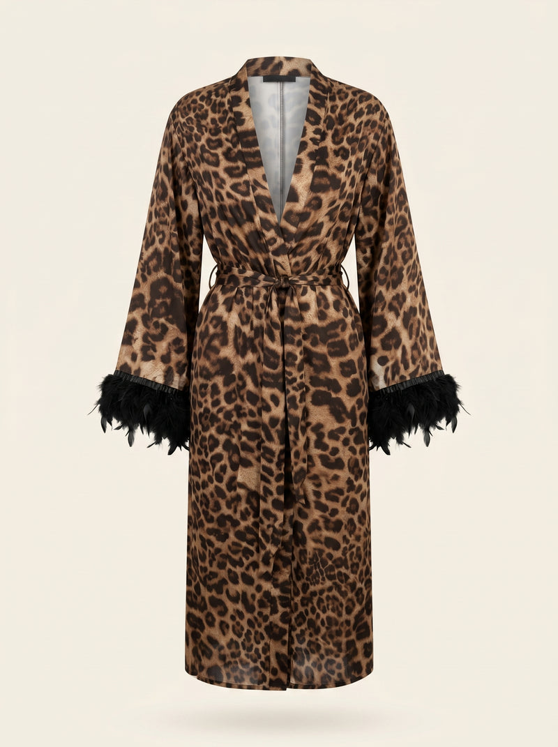 Vestaglia kimono in rete con stampa leopardata e orlo in piume