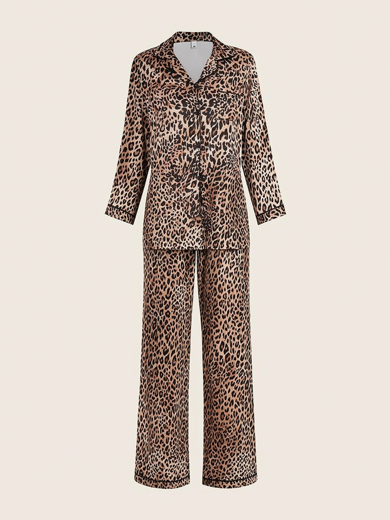 Ensemble de pyjama en satin à imprimé léopard avec détails boutonnés