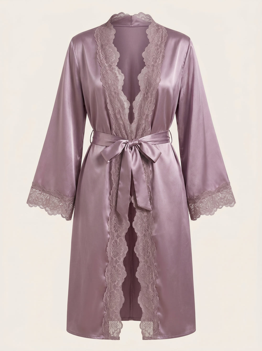 Luxueux kimono peignoir en satin mauve avec bordure en dentelle