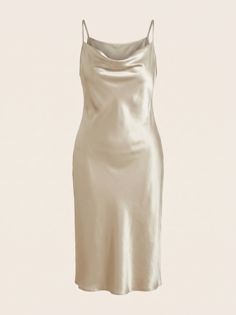 Camicia da notte in raso color champagne per taglie forti con spalline regolabili