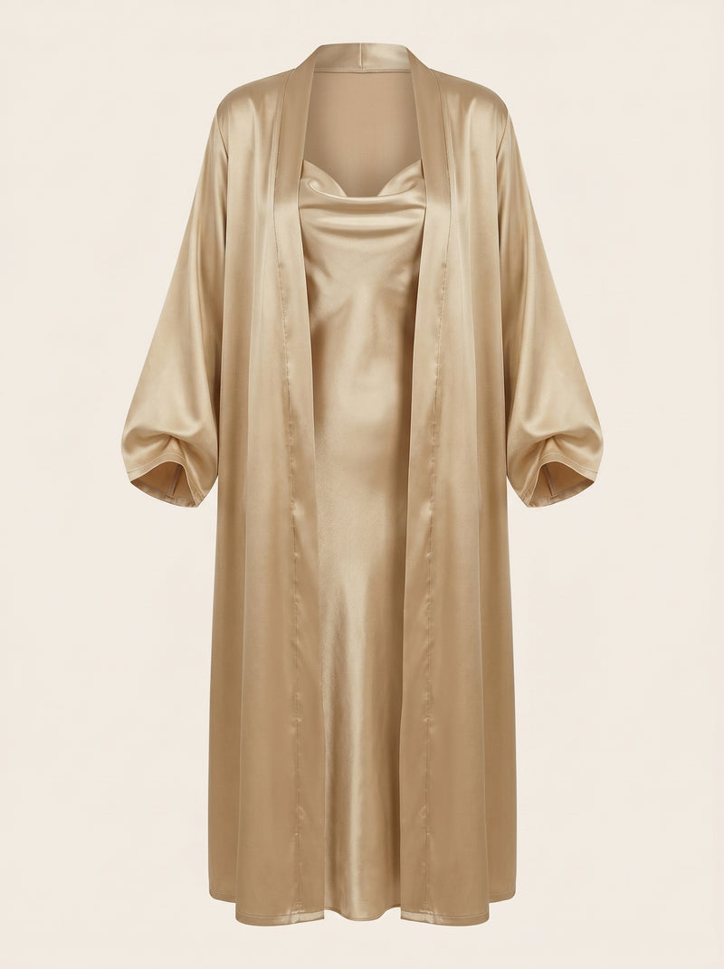 Camicia da notte in raso color champagne per taglie forti con elegante vestaglia
