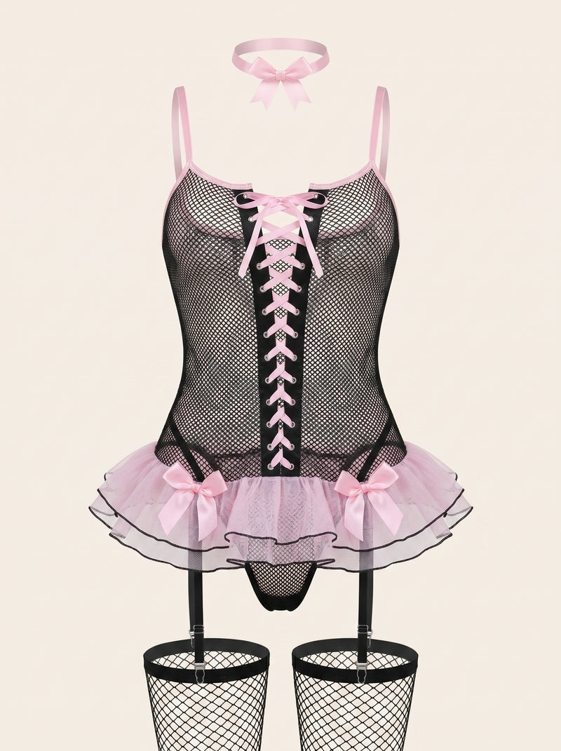 Completo con calze: completo di lingerie in mesh nero con dettagli rosa