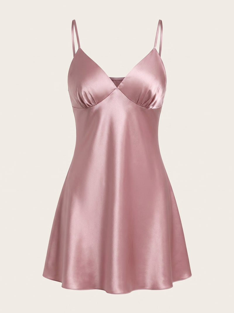 Camicia da notte in raso rosa cipria con scollo a V e spalline