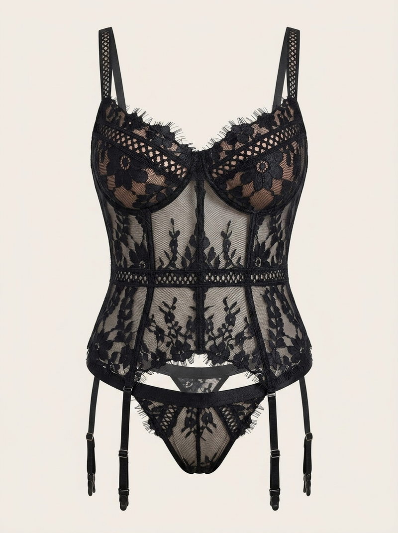 Set di lingerie in pizzo nero floreale con spalline e dettagli trasparenti